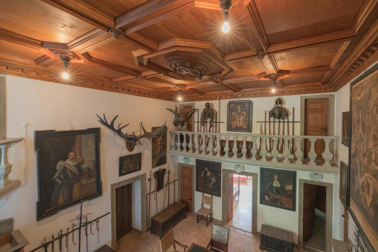 Palazzo Salis *